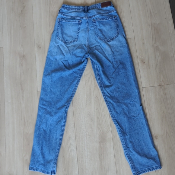 Hollister mom jeans - Picture 4 of 4